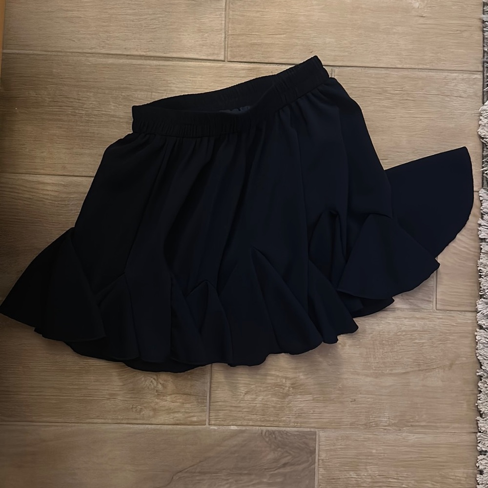 NWT navy blue skort